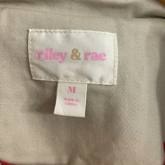 Riley & Rae Beige Double-Breasted Trench Coat - Picture 3 of 10